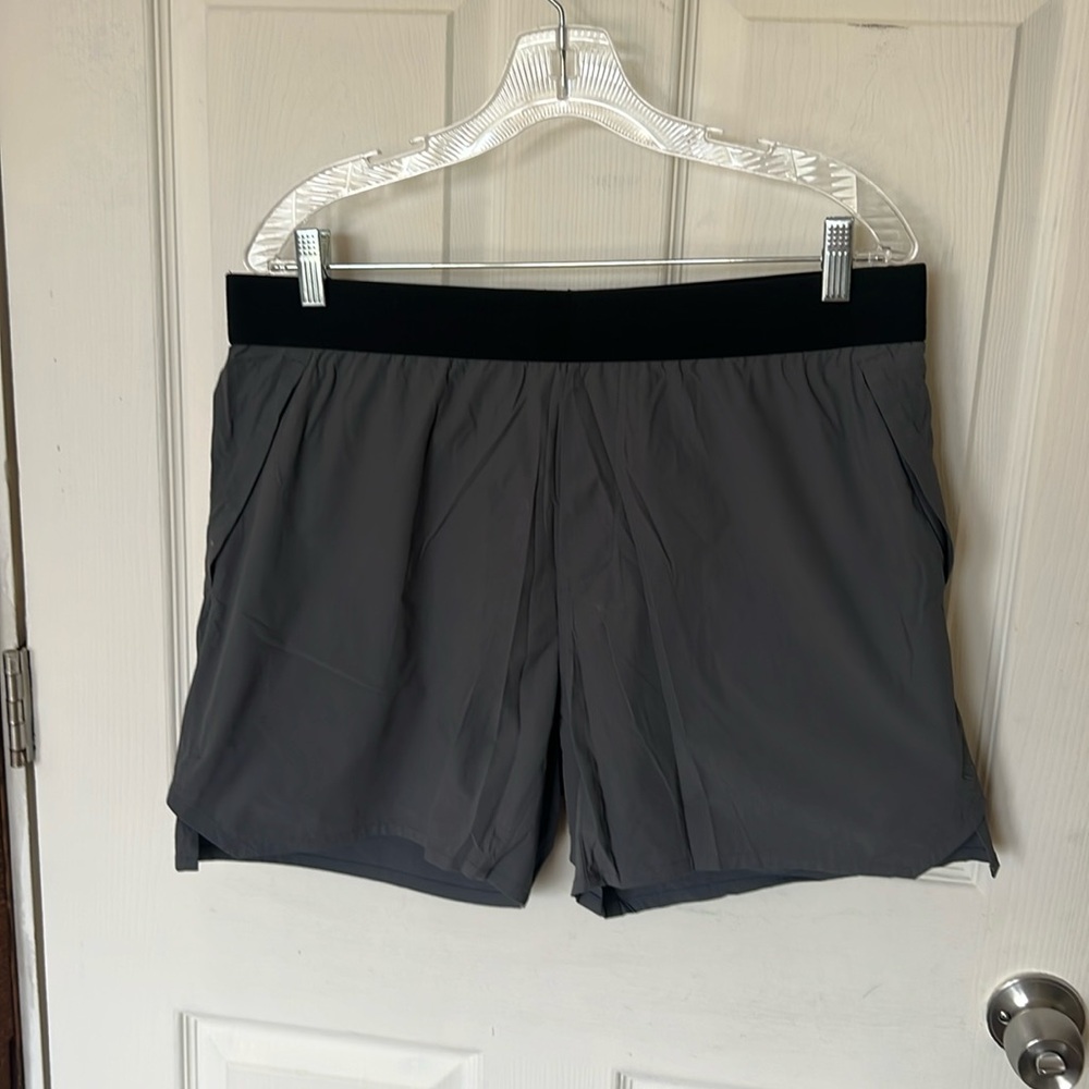 Ten Thousand Tactical Short 5” (Lined) Mens Size Large Iron Grey
